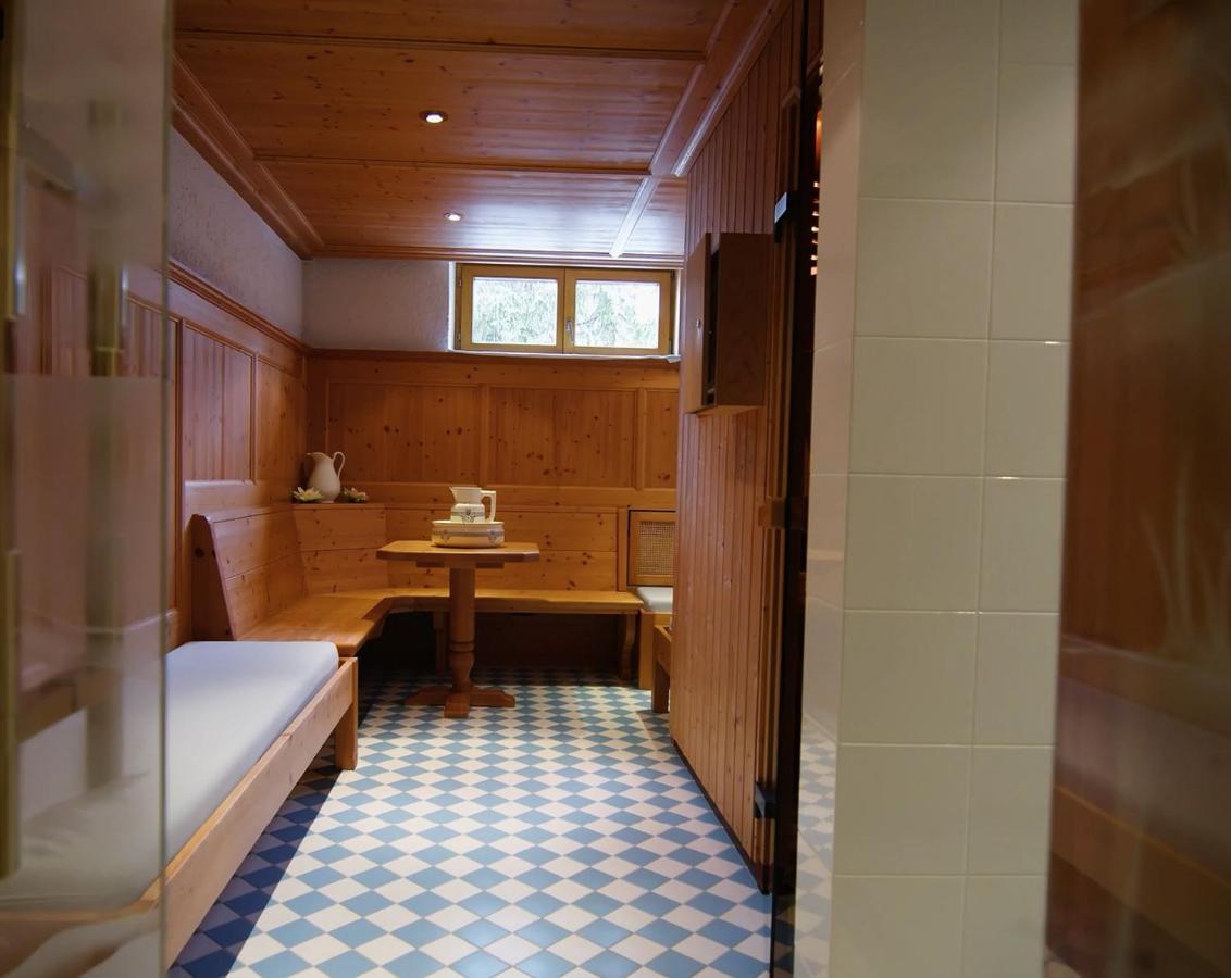 Hotel Pension Alpenrose เลคอัมอาร์ลแบร์ก ภายนอก รูปภาพ